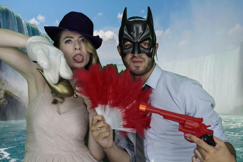 Katherine & Simon | View more photos from the event at gallery.myphotoboothexperience.co.uk/u/MyPhotoBoothExperienceLtd/Katherine-Simon